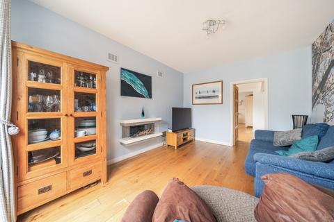 17 Abbey Road, Woking, GU21 4PQ