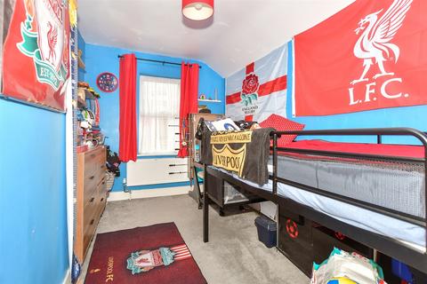 49 Longfield Road, Dover, CT17 9QR