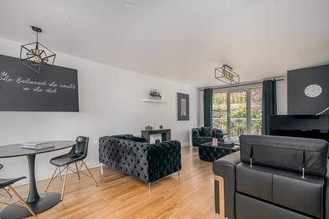 3 bedroom apartment for sale, Cairnhill View, Bearsden