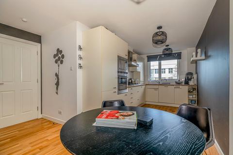 11 Cairnhill View, Glasgow, G61 1RR
