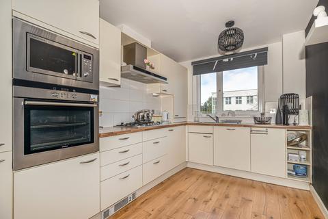 11 Cairnhill View, Glasgow, G61 1RR