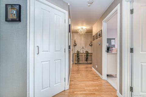 11 Cairnhill View, Glasgow, G61 1RR