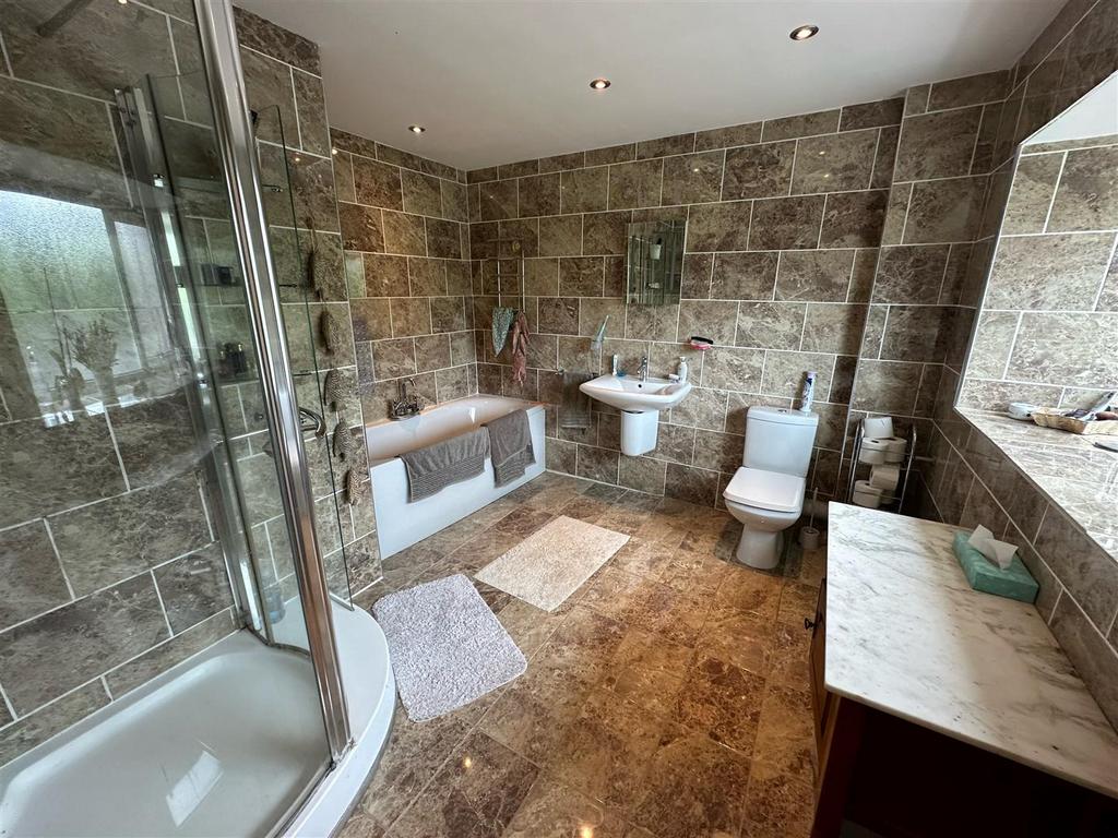 Station Road, Llanrwst 3 bed property for sale £365,000