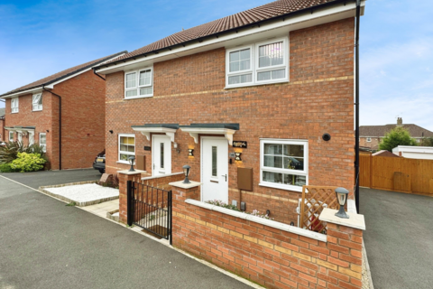 2 bedroom semi-detached house for sale, Ashcott Avenue, Leicester, Leicestershire