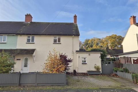 3 bedroom semi-detached house to rent, Dolwen, Guilsfield, Welshpool