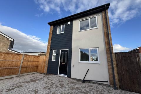 2 bedroom detached house for sale, Clayton Drive, Leicester