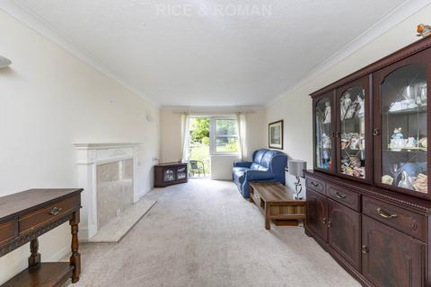 1 bedroom retirement property for sale, Queens Road, London SW19