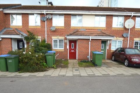 2 bedroom terraced house to rent, Livesey Close, London SE28