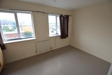 2 bedroom terraced house to rent, Livesey Close, London SE28