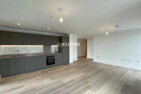 2 bedroom flat to rent, Marshgate lane, E15