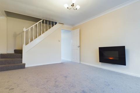 2 bedroom townhouse to rent, Stonebeck Avenue, Harrogate, HG1