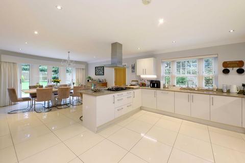 6 bedroom detached house for sale, Burgess Wood Road South, Beaconsfield, HP9