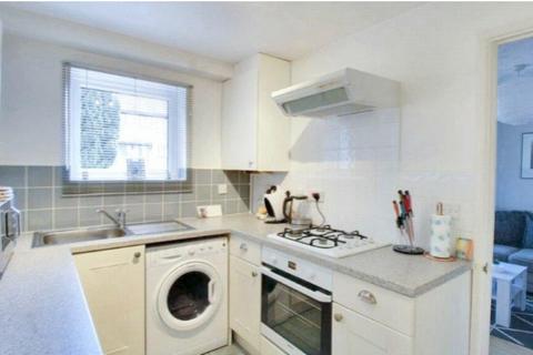 1 bedroom terraced house to rent, Essex Close, Camberley GU16