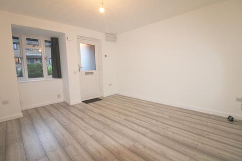 1 bedroom terraced house to rent, Essex Close, Camberley GU16