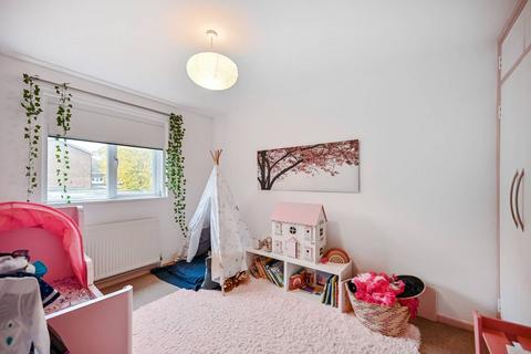 8 Cave Road, Richmond, TW10 7TZ