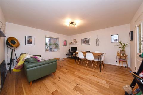 1 bedroom flat to rent, Swynford Gardens, Hendon