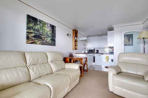 2 bedroom apartment for sale, Undershore Road, LYMINGTON, SO41