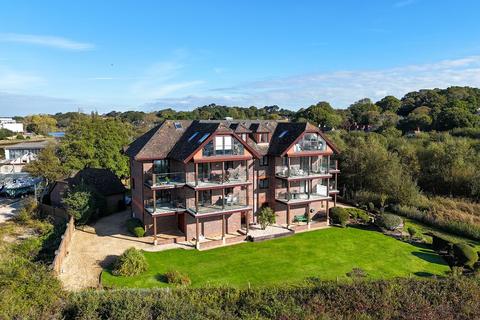 2 bedroom apartment for sale, Undershore Road, LYMINGTON, SO41