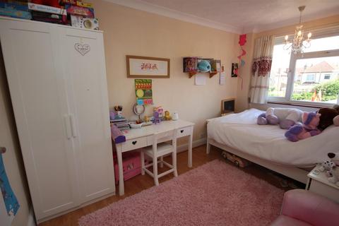 7 Kingsridge Gardens, Dartford, DA1 3AB