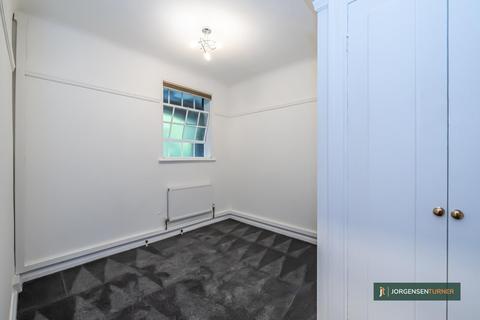 1 bedroom flat to rent, *HEATING AND HOT WATER INCLUDED* Mortimer Crescent, London, NW6