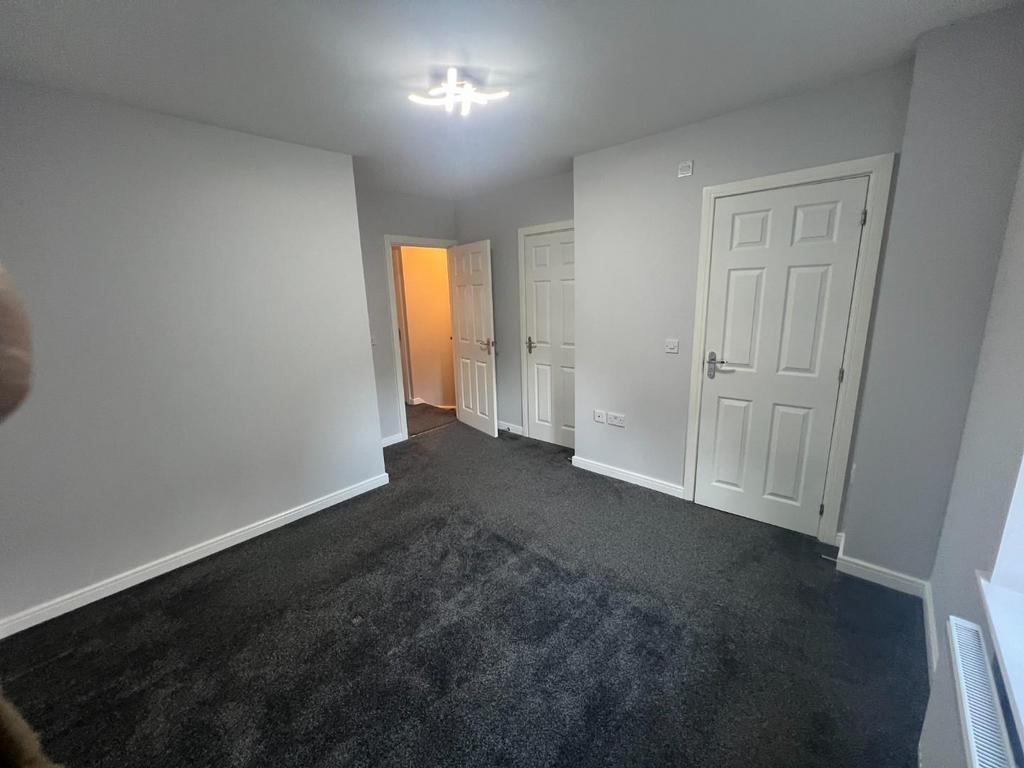 Bedroom 1a.JPG