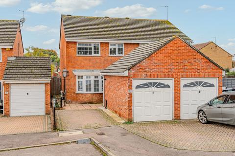 3 bedroom semi-detached house for sale, Aldwyke Rise, Ware SG12