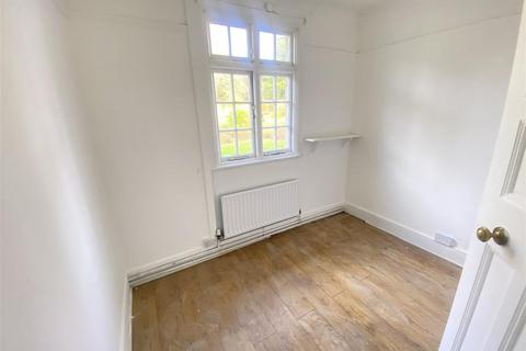 3 Upshire Road, Waltham Abbey, EN9 3NP