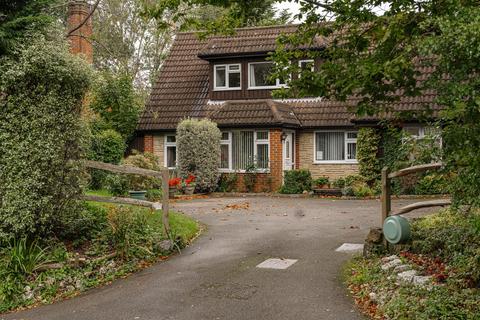 4 bedroom detached house for sale, Skinners Lane, Ashtead KT21