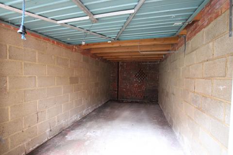 Garage to rent, Havelock Street, Kettering NN16