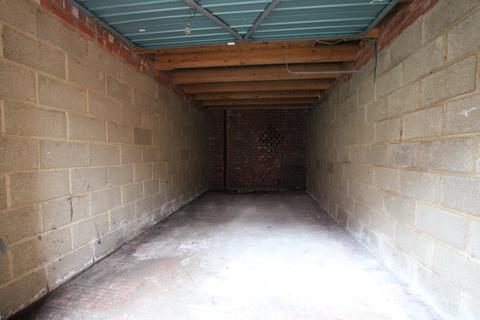 Garage to rent, Havelock Street, Kettering NN16