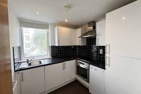 1 bedroom flat for sale, Barrier Point Road, London, E16