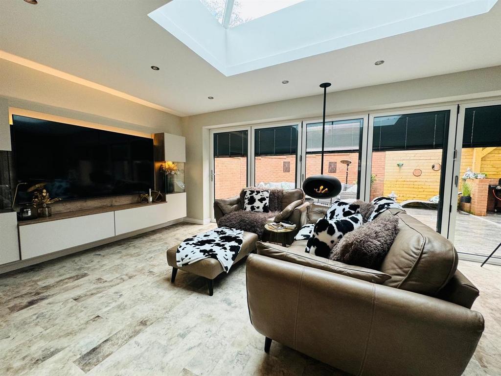 Sun Lounge Extention