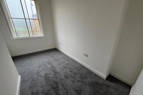 2 bedroom flat to rent, Calder Court, Town Hall Street East, Halifax