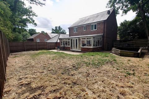 4 bedroom detached house for sale, Colden Common