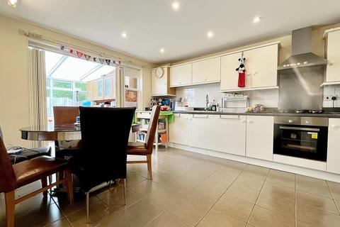 4 bedroom detached house for sale, Colden Common