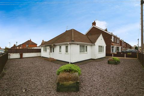 2 bedroom detached bungalow for sale, Neville Road, Scunthorpe