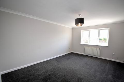 2 bedroom flat to rent, 1217 London Road, Leigh on Sea SS9