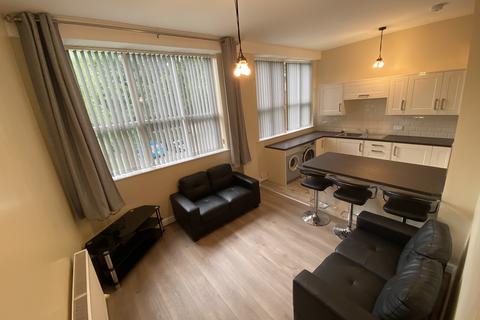 2 bedroom flat to rent, Ladybarn Lane, Manchester M14