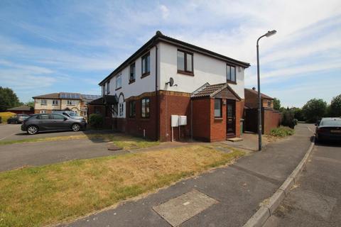 3 bedroom end of terrace house to rent, Railton Jones Close, Bristol BS34