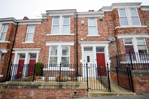 2 bedroom flat for sale, Whitehall Road, Gateshead