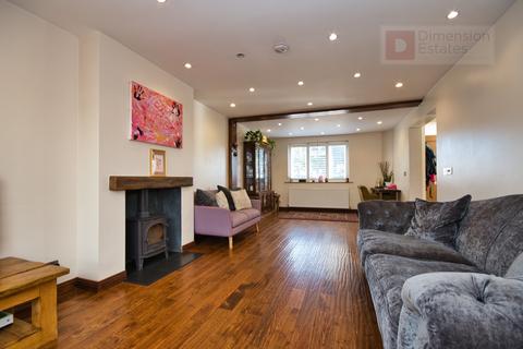 3 bedroom end of terrace house for sale, Hazelbury Green, Edmonton, North london, N9