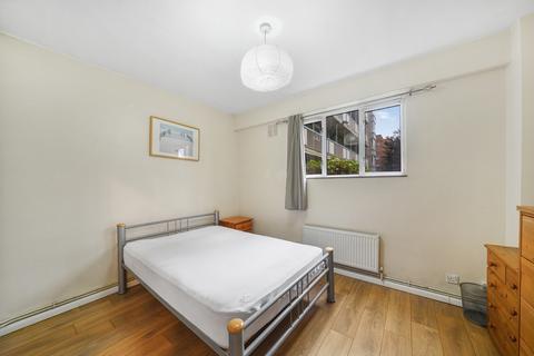 3 bedroom ground floor flat to rent, Mile End Road London E1