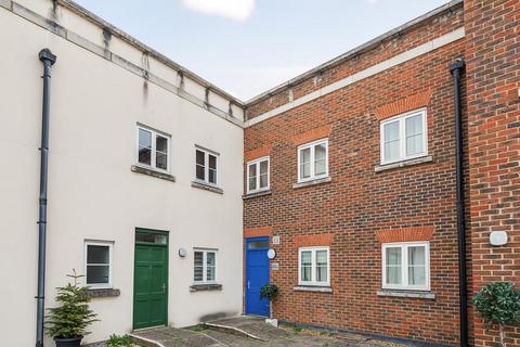 2 bedroom flat for sale, Wedgewood Street,  Aylesbury,  HP19