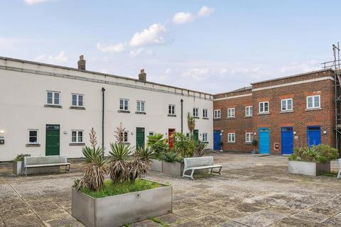 2 bedroom flat for sale, Aylesbury,  Buckinghamshire,  HP19