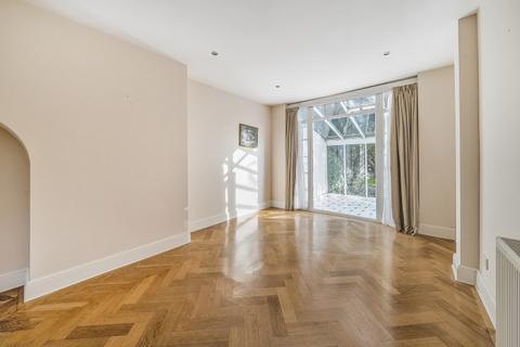 4 bedroom house to rent, Robin Hood Way London SW15