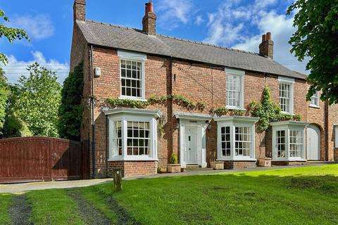 4 bedroom end of terrace house for sale, Uppleby, Easingwold, York