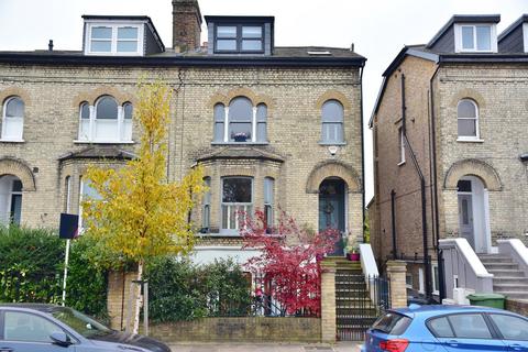 1 bedroom apartment to rent, Stanley Road, Teddington TW11