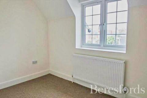 3 bedroom semi-detached house for sale, Gosbecks View, Colchester, CO2