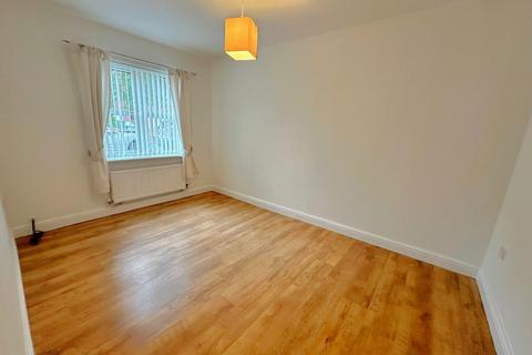 3 bedroom mews to rent, Kingsbarn Close, Preston PR2