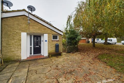 1 bedroom bungalow to rent, Hastoe Park, Aylesbury, Buckinghamshire